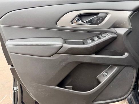 Used 2023 Chevrolet Traverse LT w/ LPO, Floor Liner Package AWD/4WD image 18