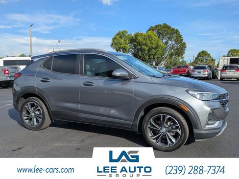 Used 2021 Buick Encore GX Select w/ Advanced Technology Package FWD image 1