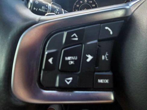 Used 2020 Jaguar F-PACE S image 24