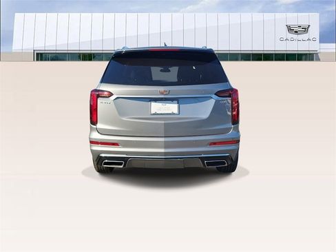 Certified 2023 Cadillac XT6 Premium Luxury image 7