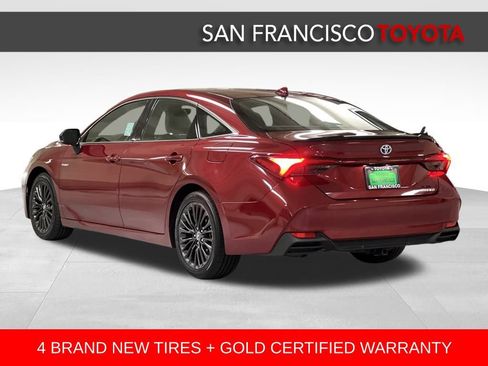 Certified 2021 Toyota Avalon XSE image 3