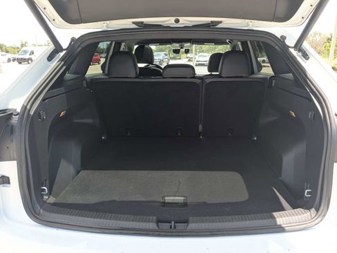 Used 2021 Volkswagen Atlas Cross Sport SE w/ Panoramic Sunroof Package FWD image 13