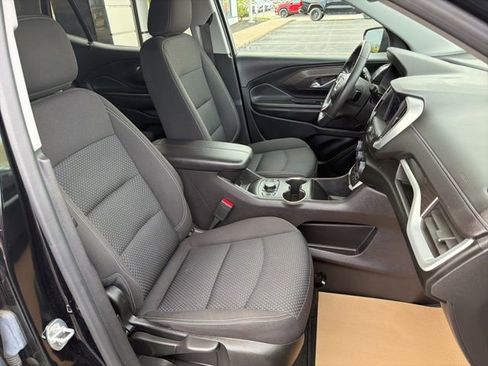 Used 2023 GMC Terrain SLE w/ Driver Convenience Package image 19