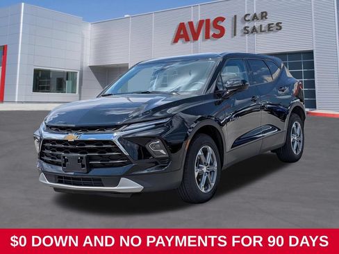 Used 2025 Chevrolet Blazer LT FWD image 1