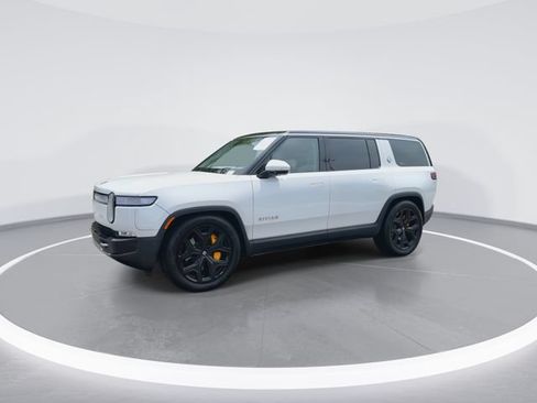 Used 2024 Rivian R1S Adventure AWD/4WD image 4