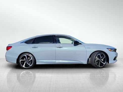 Used 2022 Honda Accord Sport image 3