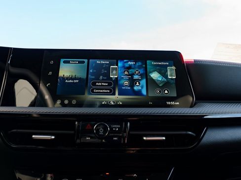 New 2026 Nissan Kicks SR image 13