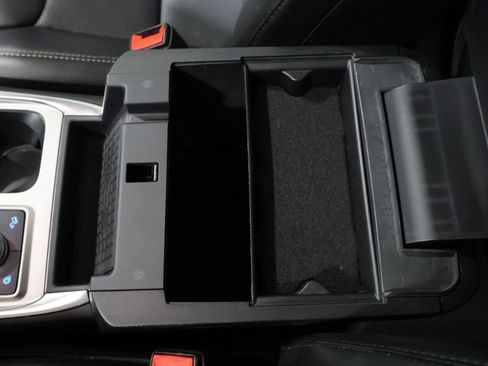 Used 2022 Ford Explorer Limited w/ Equipment Group 301A image 34