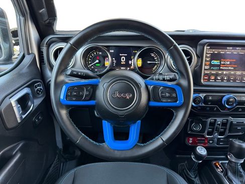 Used 2021 Jeep Wrangler Unlimited Rubicon 4xe image 13