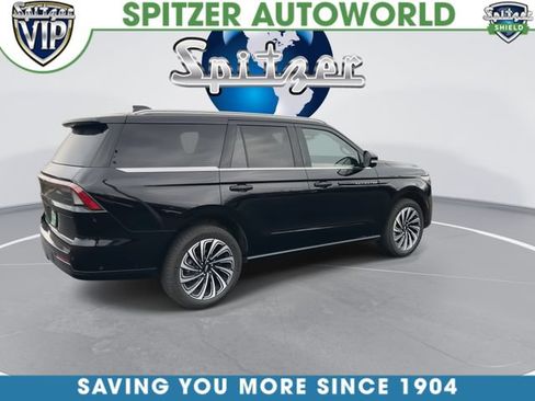 Used 2025 Lincoln Navigator Black Label AWD/4WD image 9