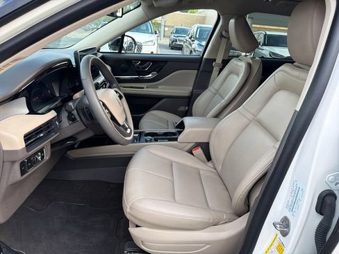 Certified 2023 Lincoln Corsair FWD image 14