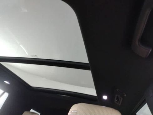 Used 2021 Cadillac Escalade Premium Luxury image 59