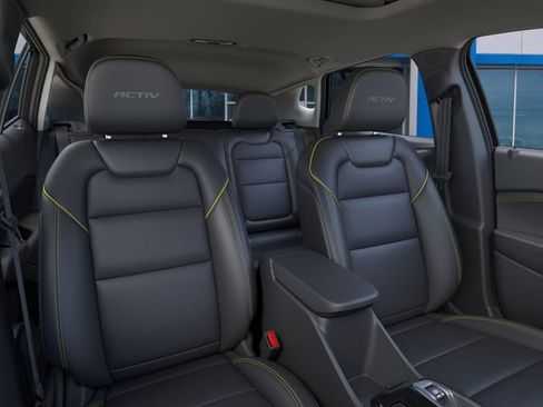 New 2026 Chevrolet Trax ACTIV w/ Sunroof Package FWD image 16