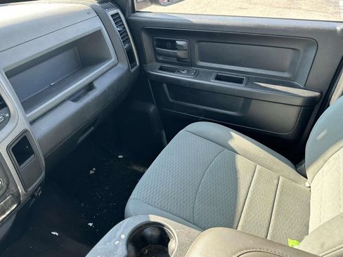 Used 2013 RAM 1500 Express AWD/4WD image 29