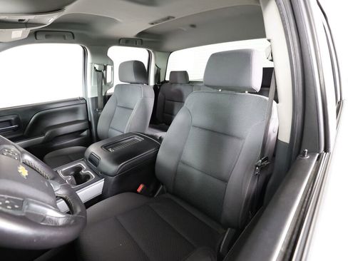 Used 2018 Chevrolet Silverado 1500 LT w/ Redline Edition image 11