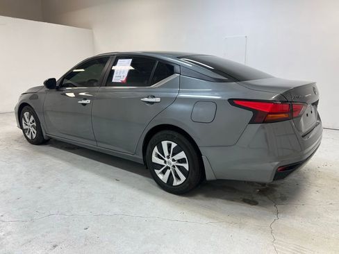 Used 2024 Nissan Altima 2.5 S image 11
