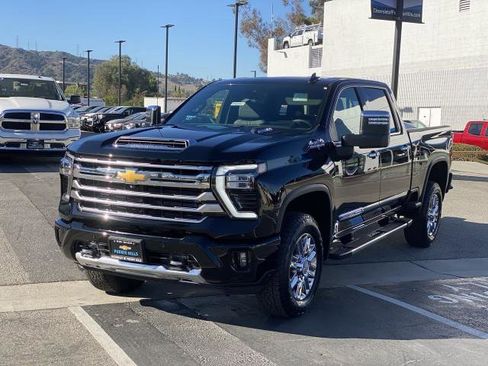 New 2026 Chevrolet Silverado 2500 High Country w/ Technology Package AWD/4WD image 1