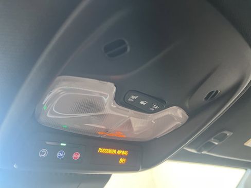 Used 2024 Chevrolet Colorado ZR2 w/ Technology Package image 28