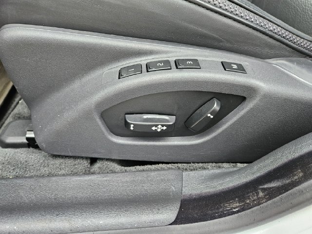 Used 2015 Volvo XC70 T6 Platinum AWD/4WD image 21