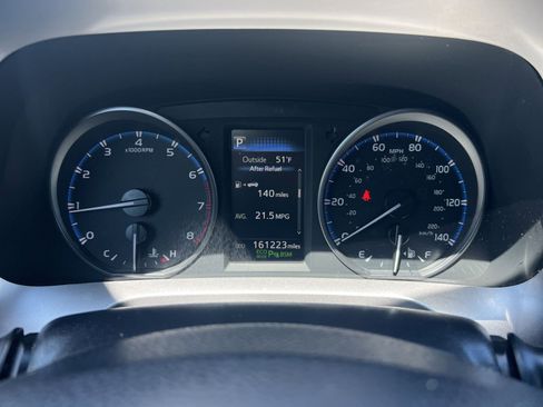 Used 2017 Toyota RAV4 XLE image 24