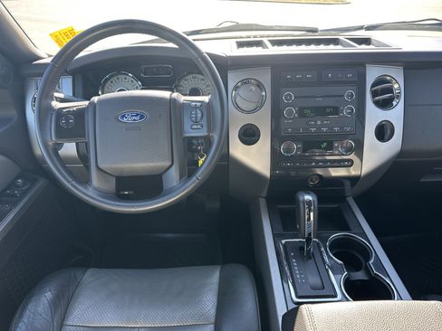 Used 2011 Ford Expedition XLT w/ 202A Rapid Spec Order Code image 17