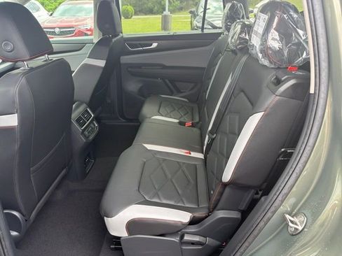New 2026 Volkswagen Atlas Peak Edition AWD/4WD image 6