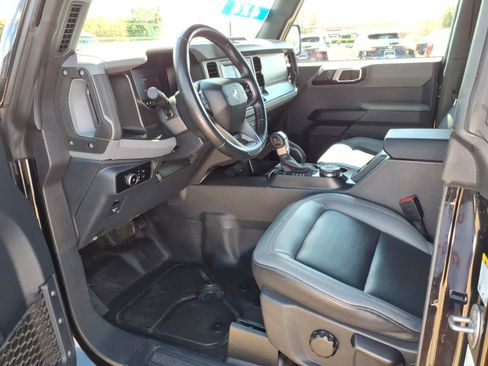 Used 2023 Ford Bronco Big Bend w/ Sasquatch Package AWD/4WD image 13