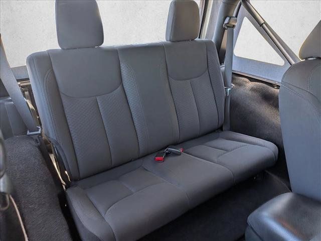 Used 2018 Jeep Wrangler Sport AWD/4WD image 18