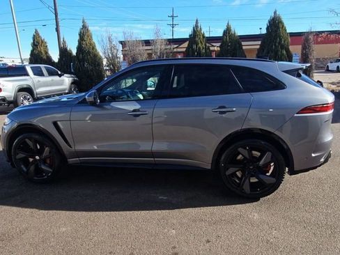 Used 2023 Jaguar F-PACE SVR image 5