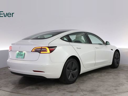 Used 2020 Tesla Model 3 Standard Range Plus RWD image 3
