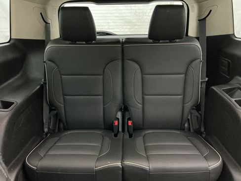 Used 2018 GMC Acadia Denali w/ Technology Package AWD/4WD image 28