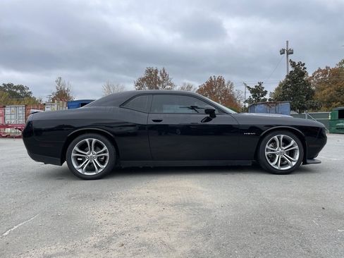 Used 2022 Dodge Challenger R/T image 8