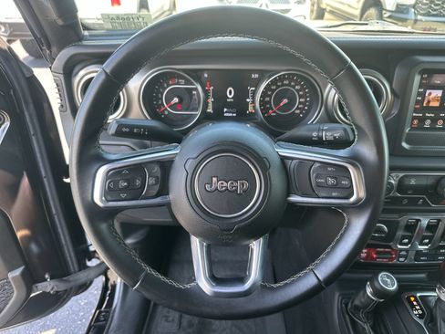 Used 2021 Jeep Wrangler Rubicon AWD/4WD image 19
