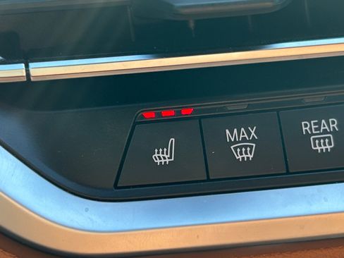 Used 2022 BMW 430i Coupe w/ Convenience Package image 22