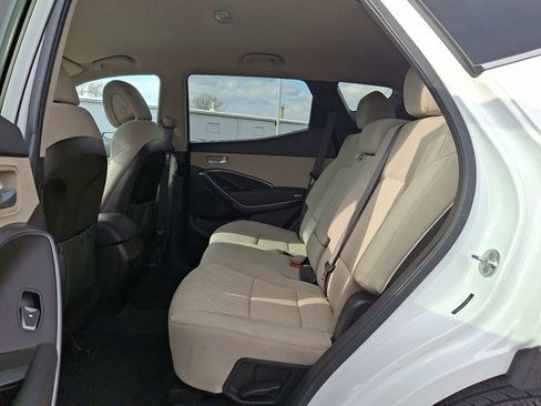 Used 2017 Hyundai Santa Fe Sport image 10