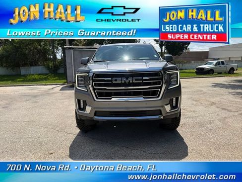 Used 2021 GMC Yukon SLT w/ Rear Media and Nav Package AWD/4WD image 16