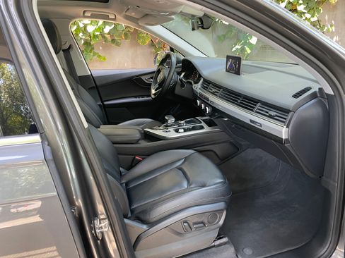 Used 2019 Audi Q7 2.0T Premium w/ Convenience Package AWD/4WD image 16