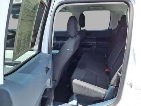 Used 2025 Ford Maverick XL w/ Equipment Group 102A AWD/4WD image 25