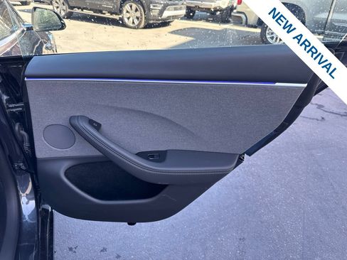Used 2025 Tesla Model 3 Long Range RWD image 12