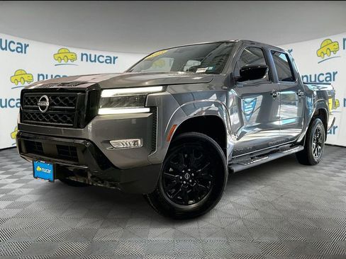 Used 2023 Nissan Frontier SV w/ Midnight Edition Package image 3