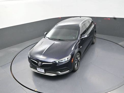 Used 2019 Buick Regal Preferred w/ Sights and Sounds Package AWD/4WD image 16