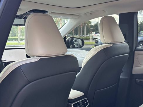 Certified 2026 Lexus RX 350 FWD w/ Convenience Package image 27