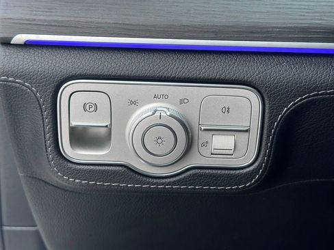 Used 2024 Mercedes-Benz GLE 350 4MATIC image 19