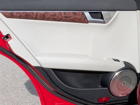 Used 2011 Mercedes-Benz C 350 Sport image 25