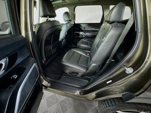 Certified 2024 Kia Telluride S w/ S Sunroof Package AWD/4WD image 25
