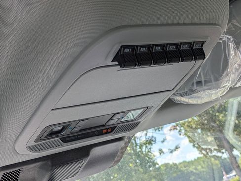 New 2026 Ford F450 XLT w/ XLT Value Package image 20