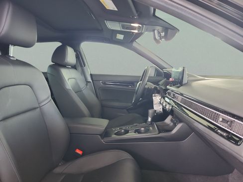 Used 2025 Honda Civic Sport Touring image 17