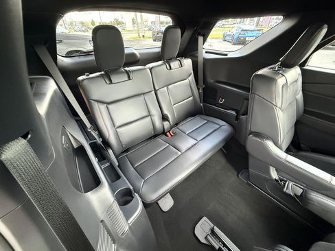 Used 2025 Ford Explorer ST w/ Sun And Sound Package AWD/4WD image 36