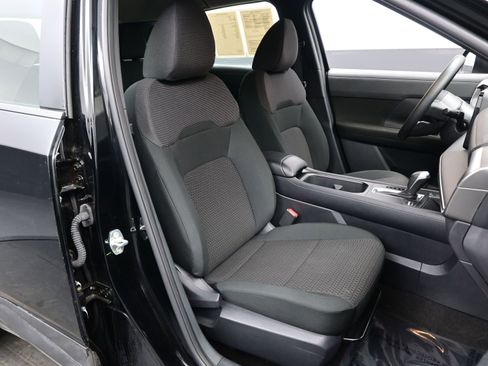 Used 2025 Nissan Kicks S image 13