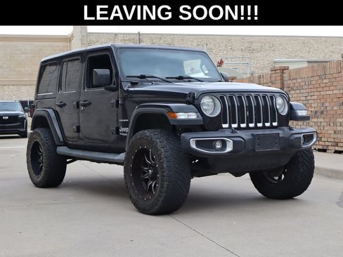 Used 2018 Jeep Wrangler Unlimited Sahara AWD/4WD image 1